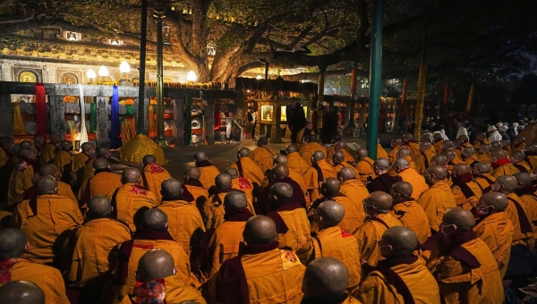 Mahayana Sojong at the Mahabodhi Stupa in Bodhgaya